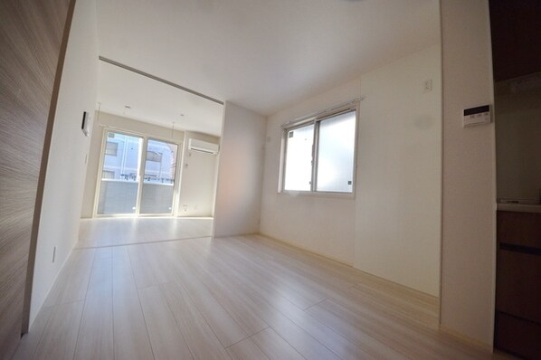 サリジエ宮町の物件内観写真